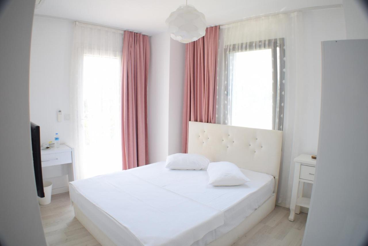 Forever Alacati Boutique Hotel (Adults Only) Exterior photo